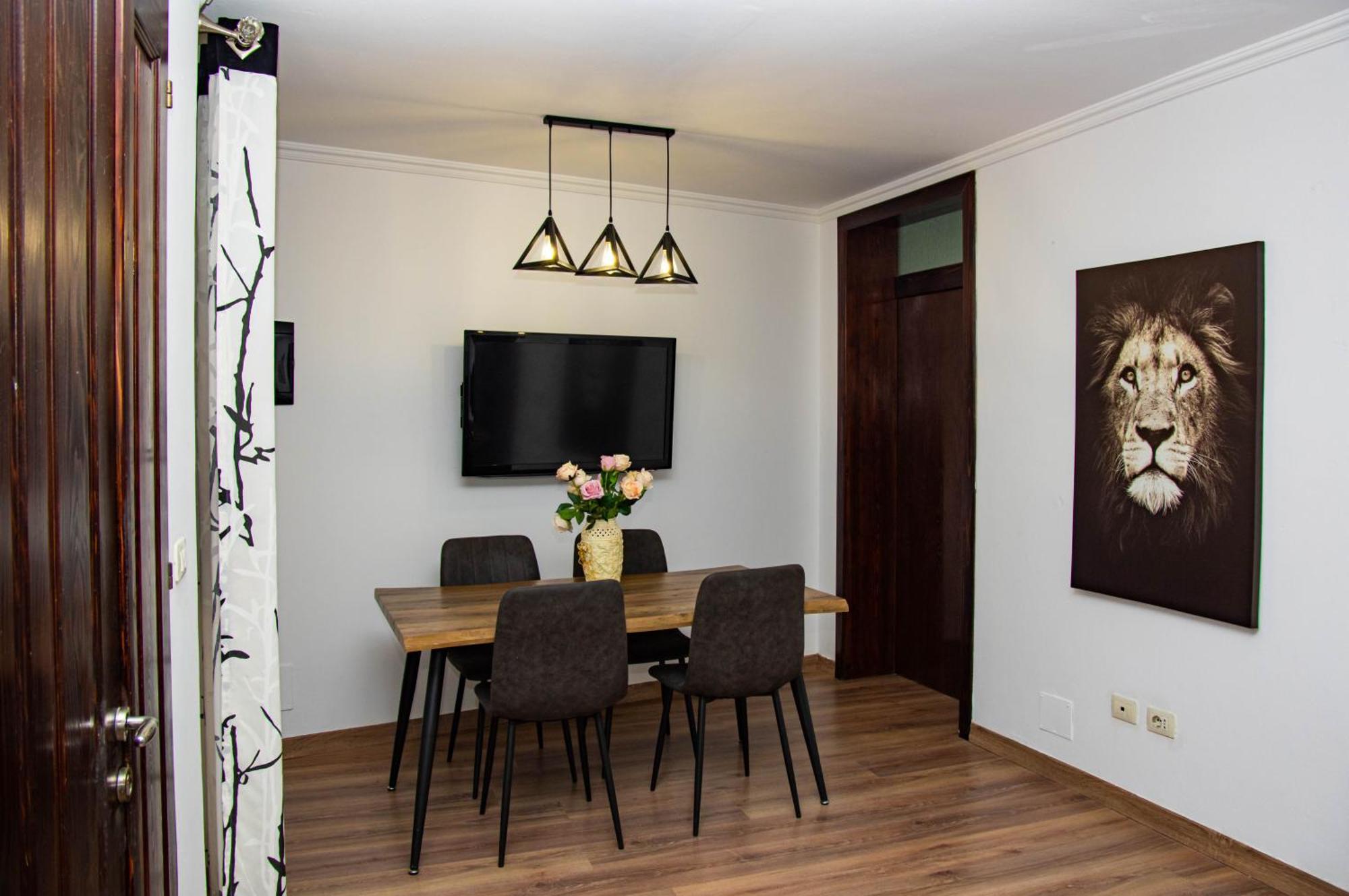 Lucas Central Relaxing House Tirana Extérieur photo