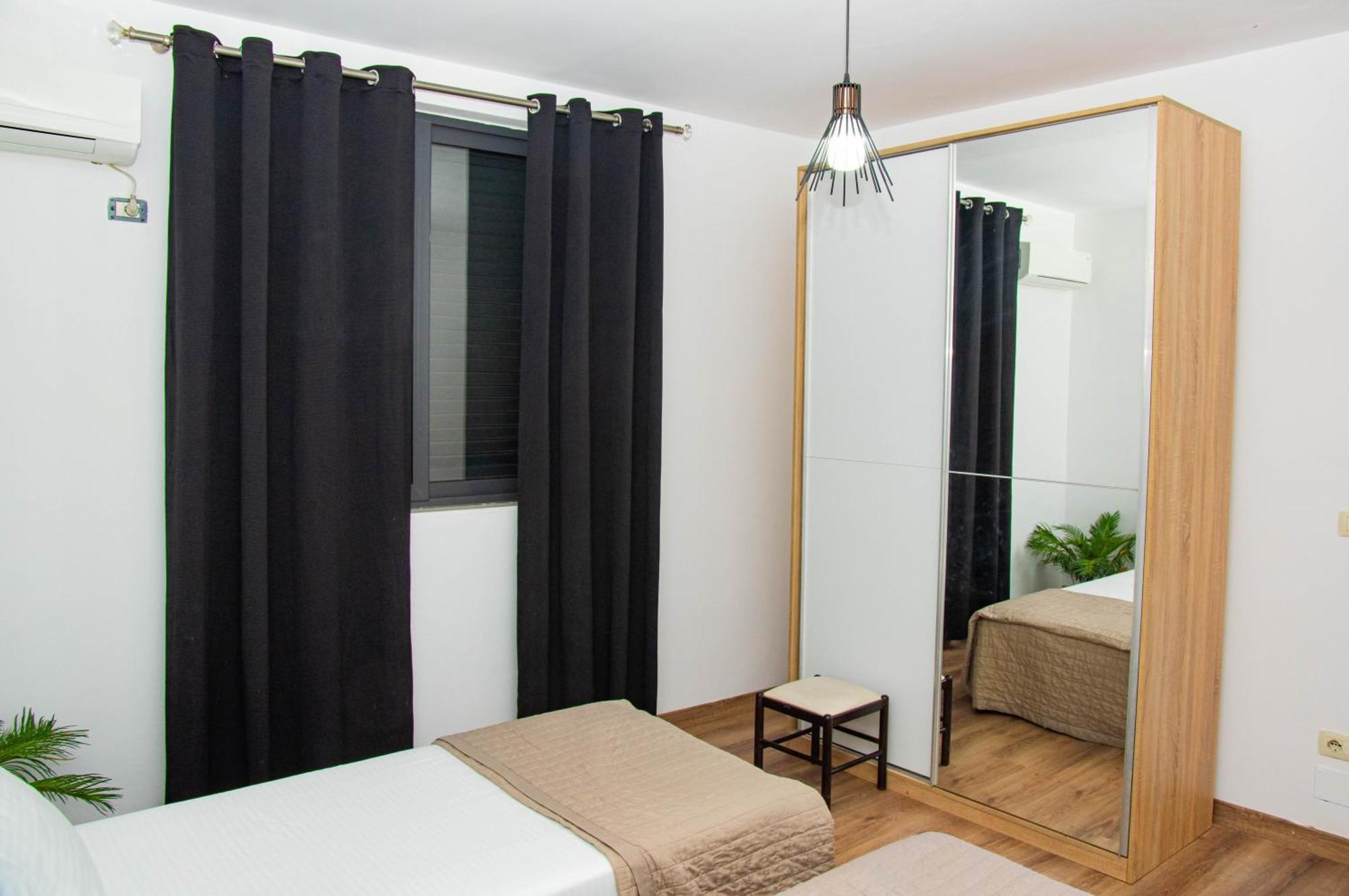 Lucas Central Relaxing House Tirana Extérieur photo